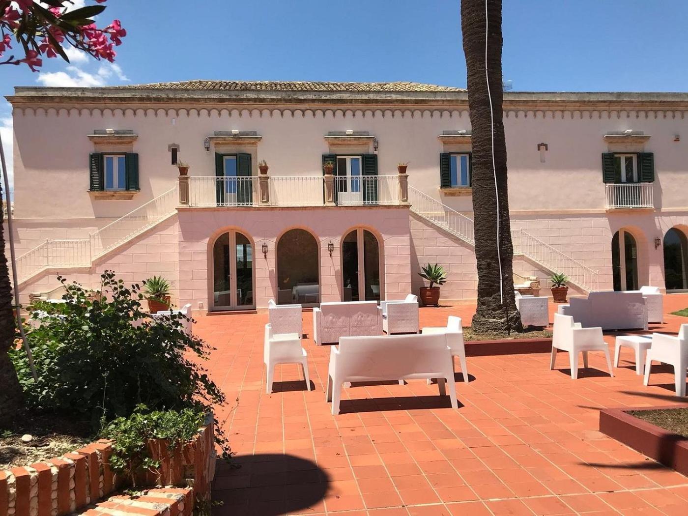 Isola Charm B&B - A Historic Villa Near Punta Del Pero Beach Siraküza Dış mekan fotoğraf
