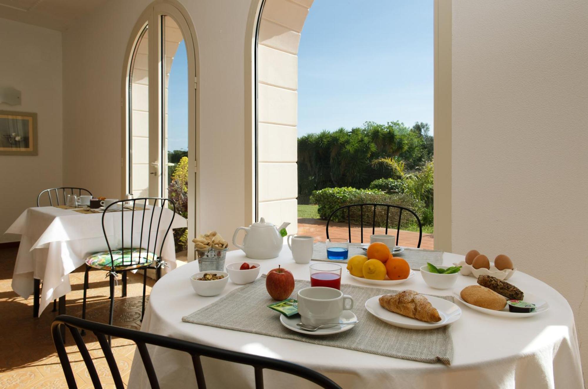 Isola Charm B&B - A Historic Villa Near Punta Del Pero Beach Siraküza Dış mekan fotoğraf