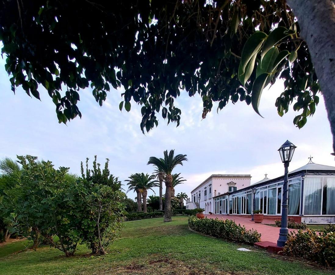 Isola Charm B&B - A Historic Villa Near Punta Del Pero Beach Siraküza Dış mekan fotoğraf